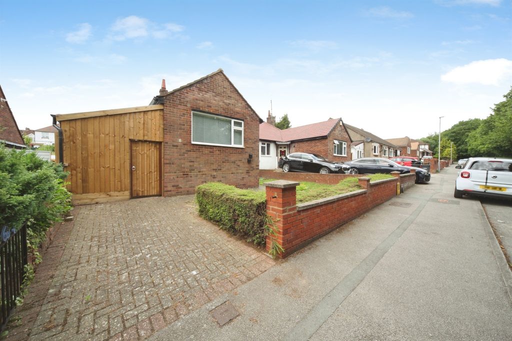 Property photo 2 of 14