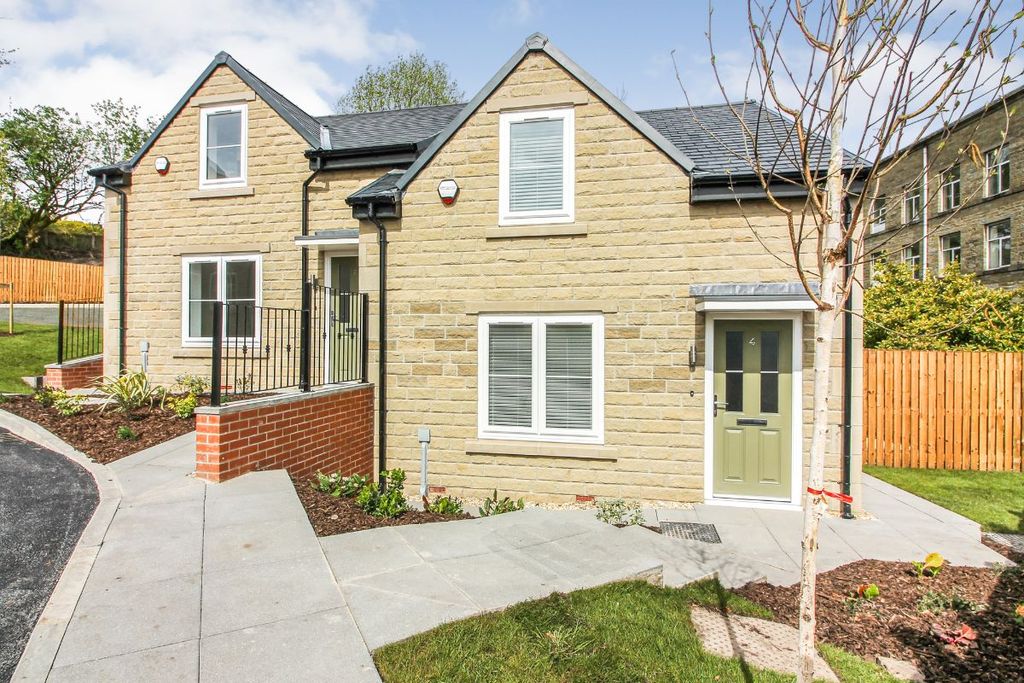 Property photo 3 of 15 3 & 4 Cotton Gardens