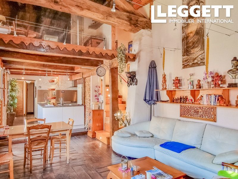 Property photo 2 of 10