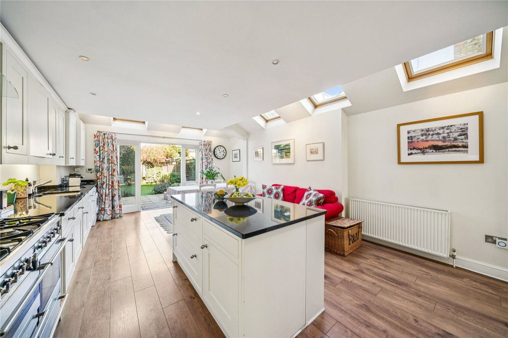 Property photo 2 of 9 Picture No. 20