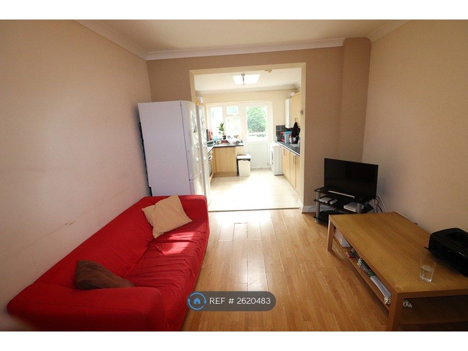 Property photo 3 of 23