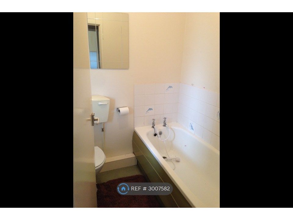 Property photo 2 of 8 Similar Bathroom