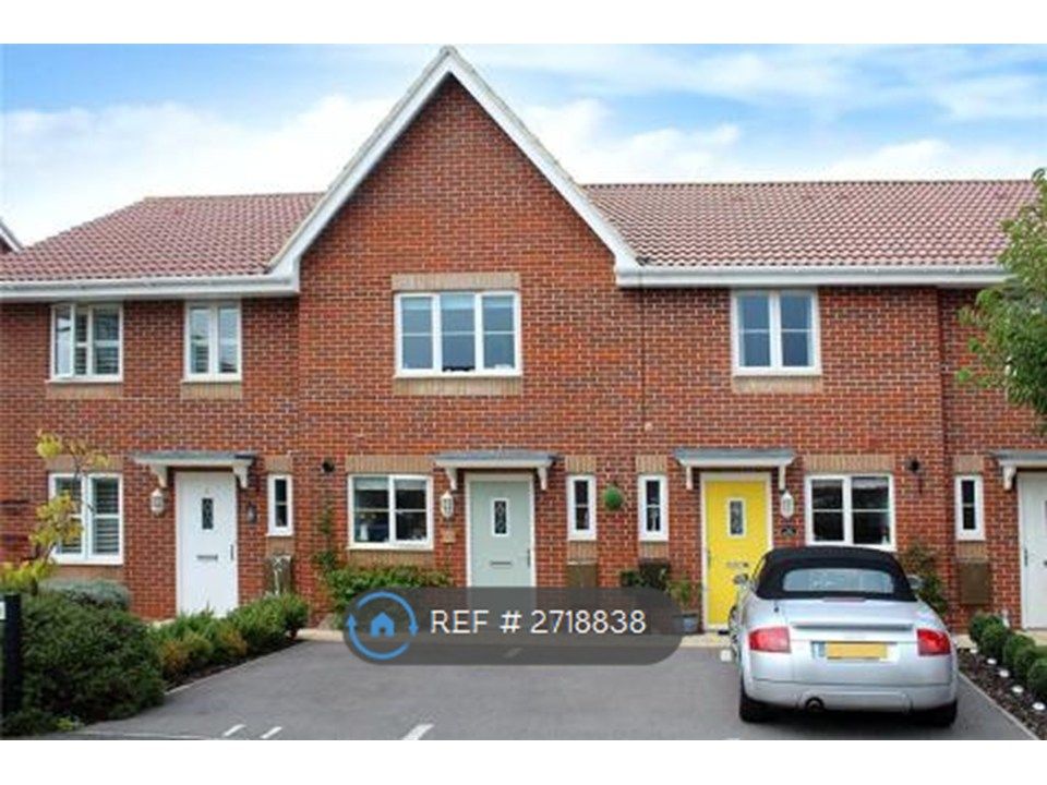 Property photo 1 of 15 Front View