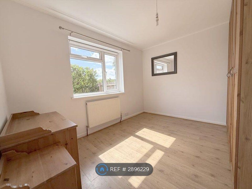 Property photo 2 of 4