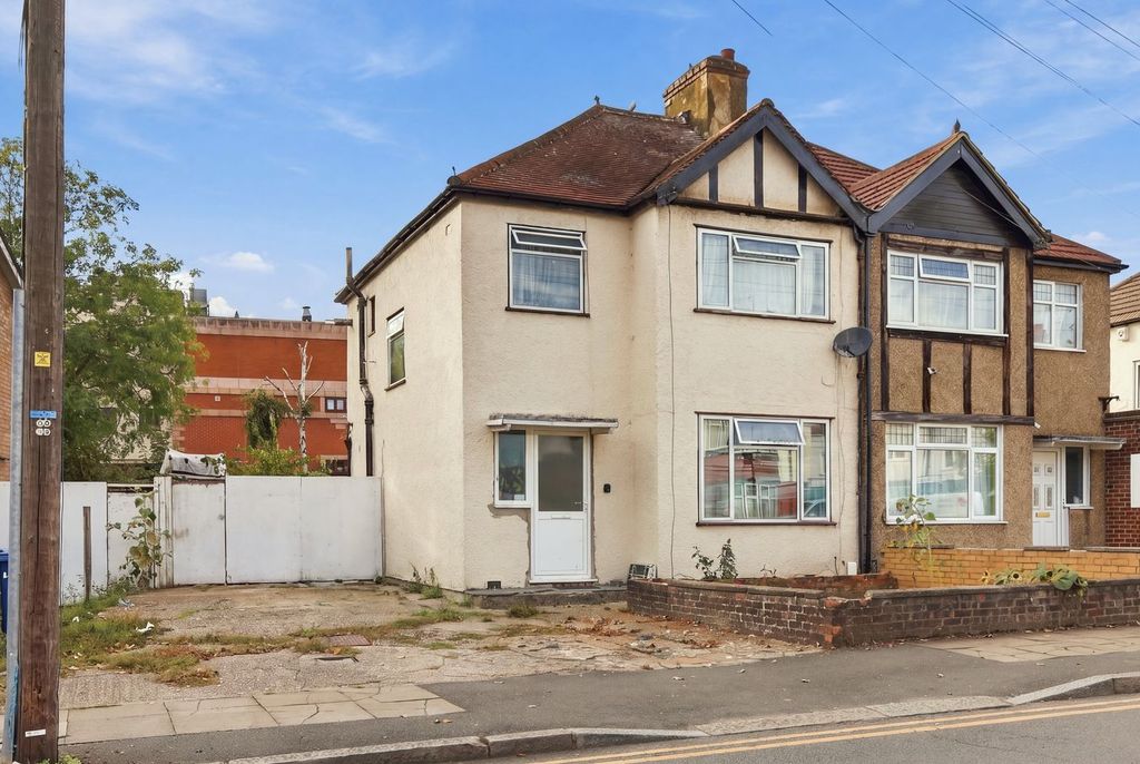 Property photo 1 of 13