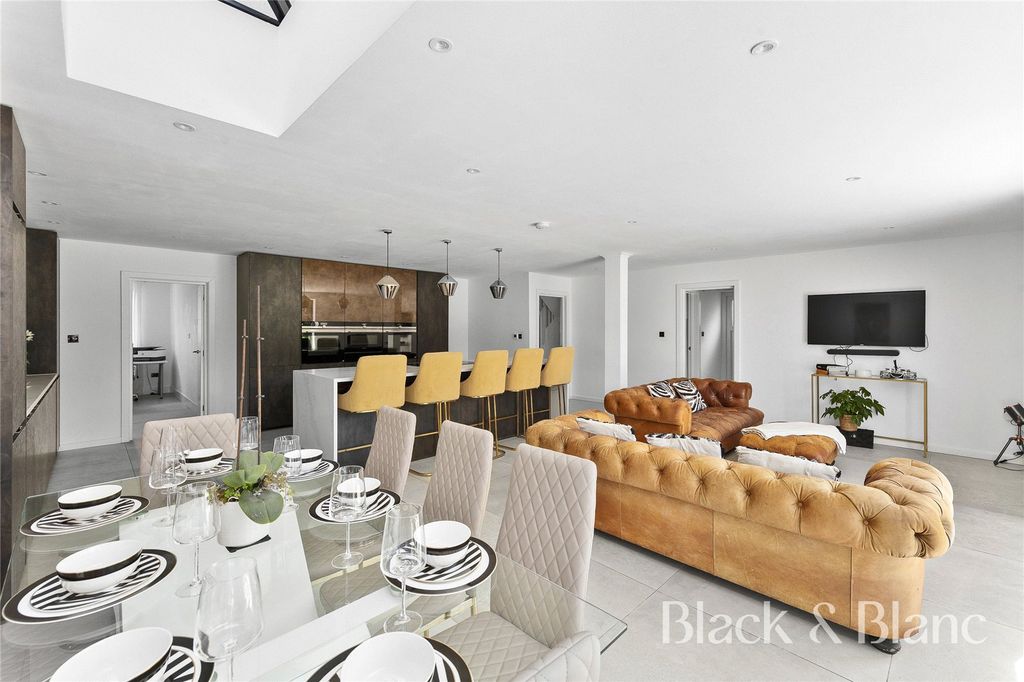 Property photo 2 of 38 Kitchen