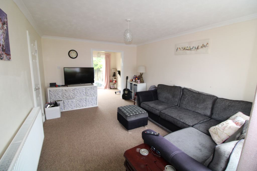 Property photo 2 of 11