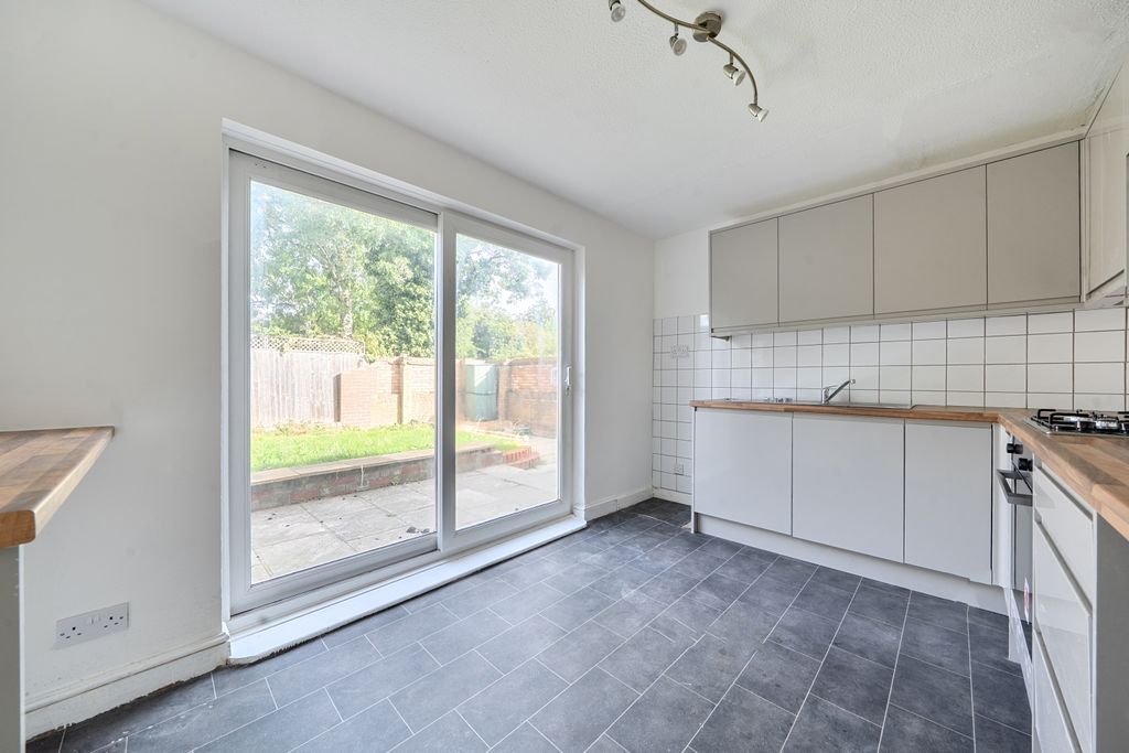 Property photo 2 of 10 1523899 (3)