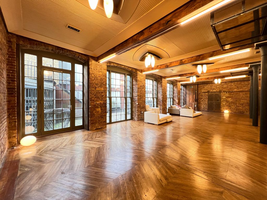 Property photo 1 of 6 20250121_122436322_Ios.Jpg