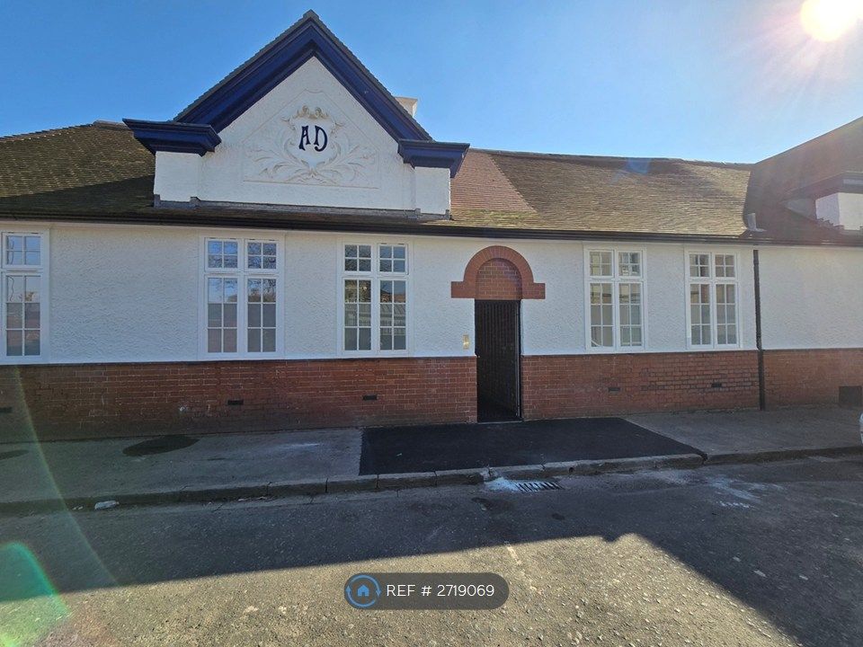 Property photo 1 of 8