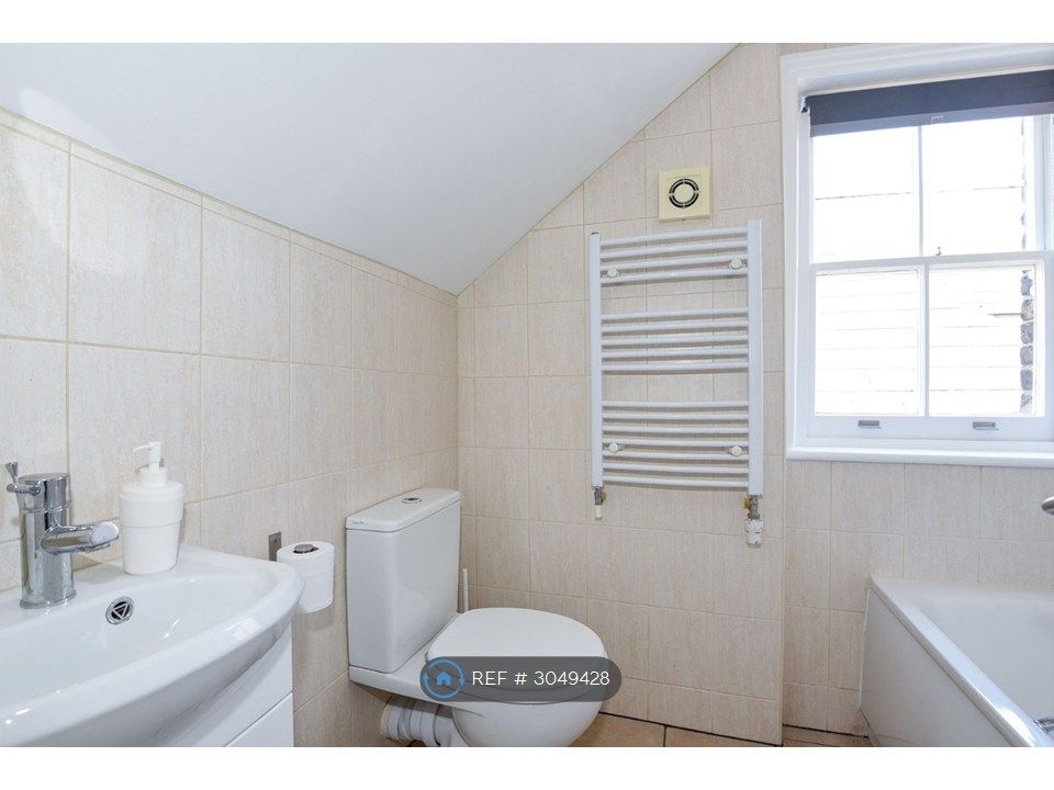 Property photo 3 of 3