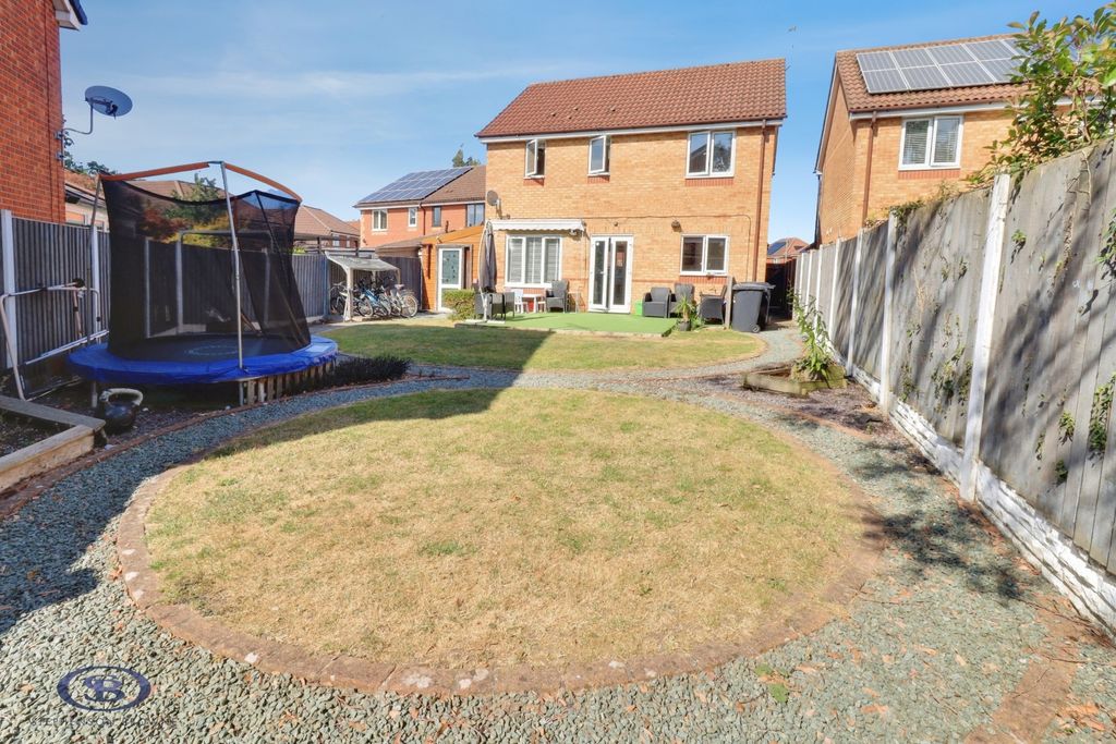 Property photo 3 of 31 Pbox-Img.Jpg