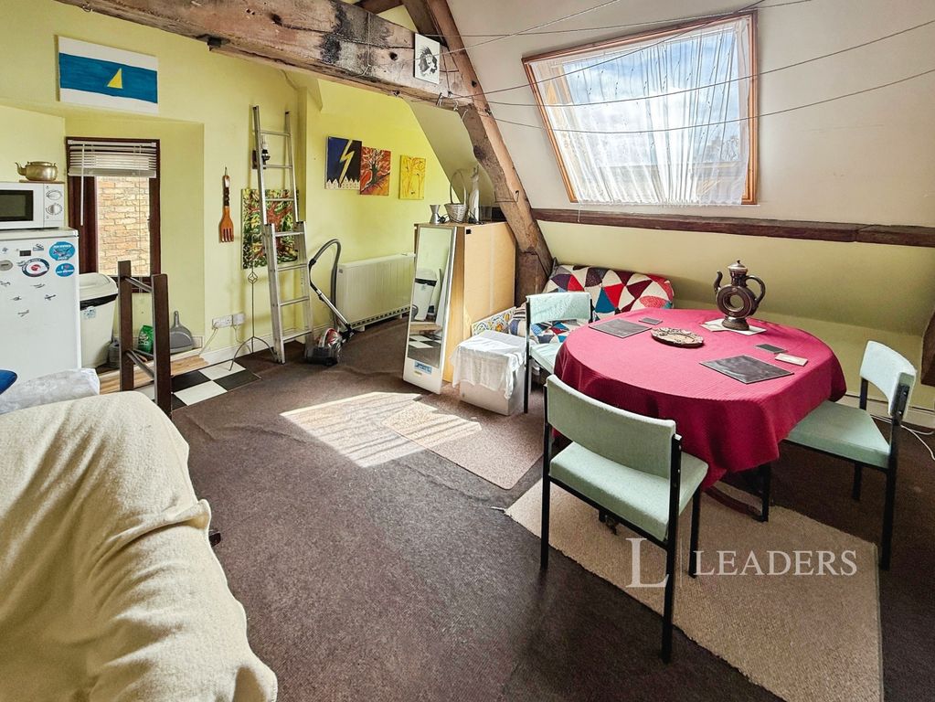 Property photo 2 of 7 7684d388-20250529_13