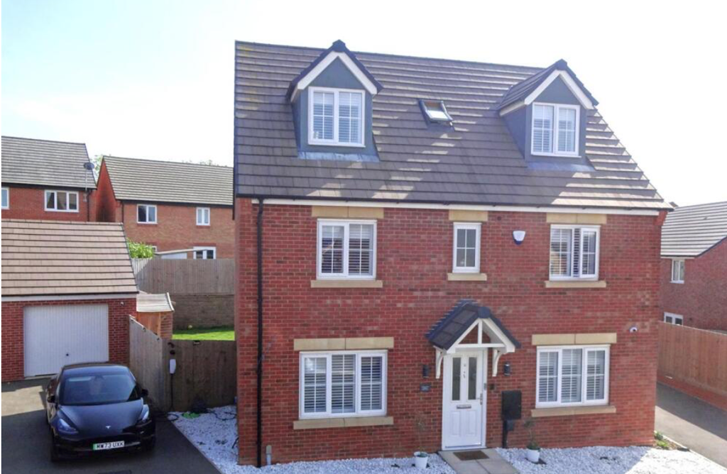 Property photo 1 of 15