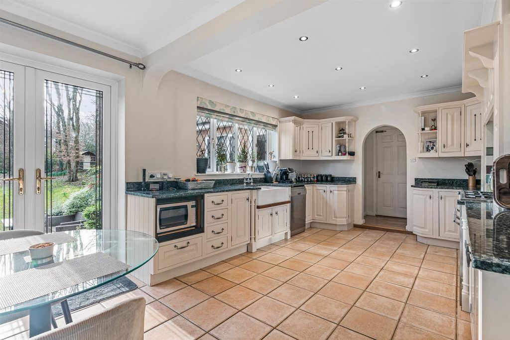 Property photo 3 of 18 Internal-5.Jpg