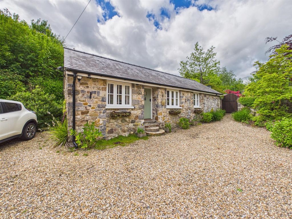 Property photo 3 of 54 Cam04045G0-Pr0095-Still005.Jpg