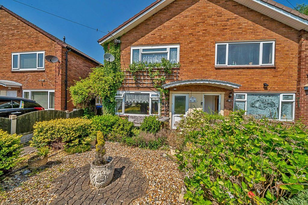 Property photo 1 of 24