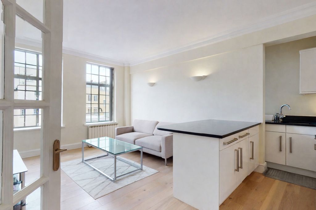 Property photo 2 of 9 Picture No. 27