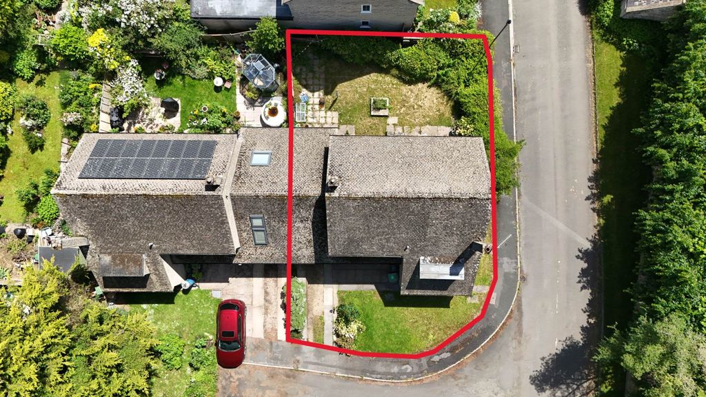 Property photo 2 of 24