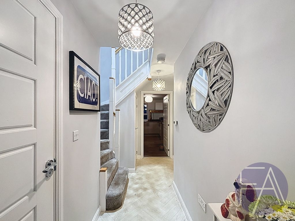 Property photo 2 of 24 4696195