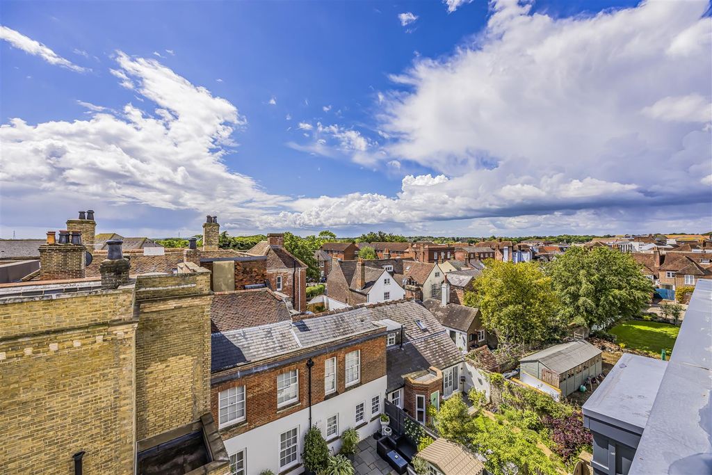 Additional image 31 of 4 bed town house for saleWykeham Place, Fareham PO16