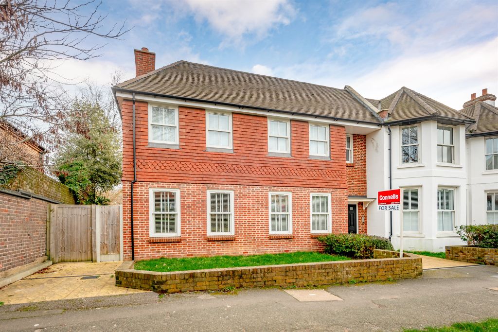 Property photo 1 of 12