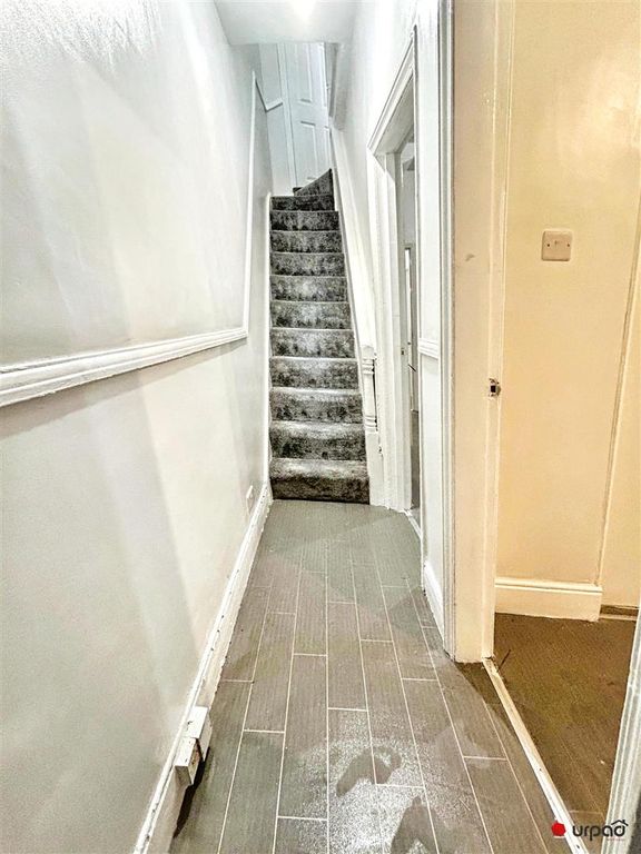 Property photo 2 of 11 034160Fd-Img_4445.Jpg