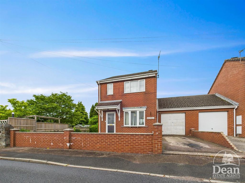 Property photo 1 of 11