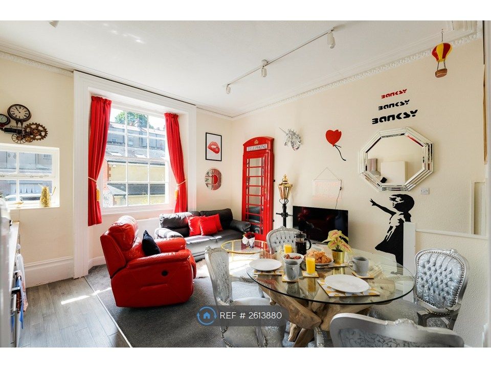 Property photo 1 of 28