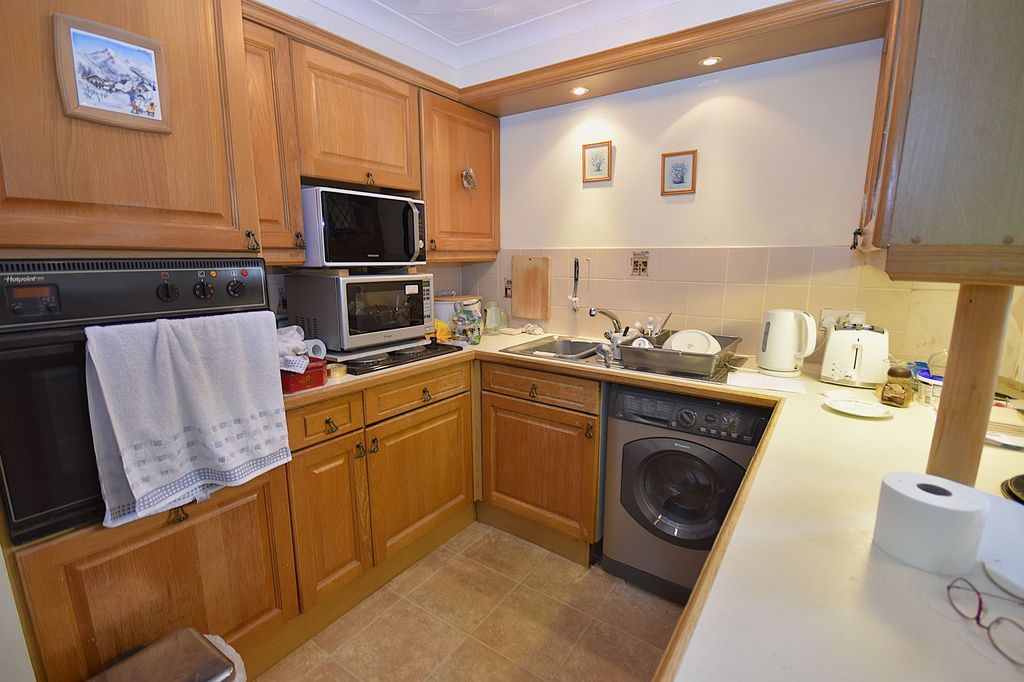 Property photo 2 of 8