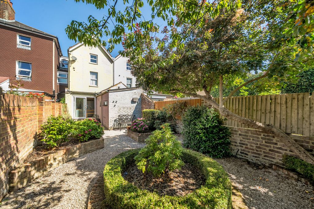 Property photo 2 of 15 1336530-2-6899Caf...