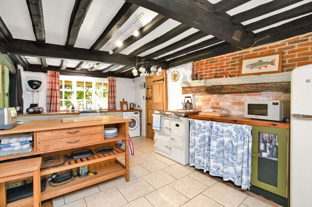 Property photo 3 of 18