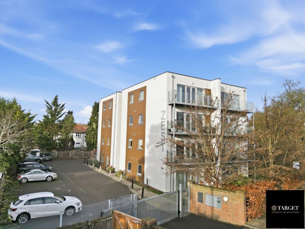 Property photo 1 of 20