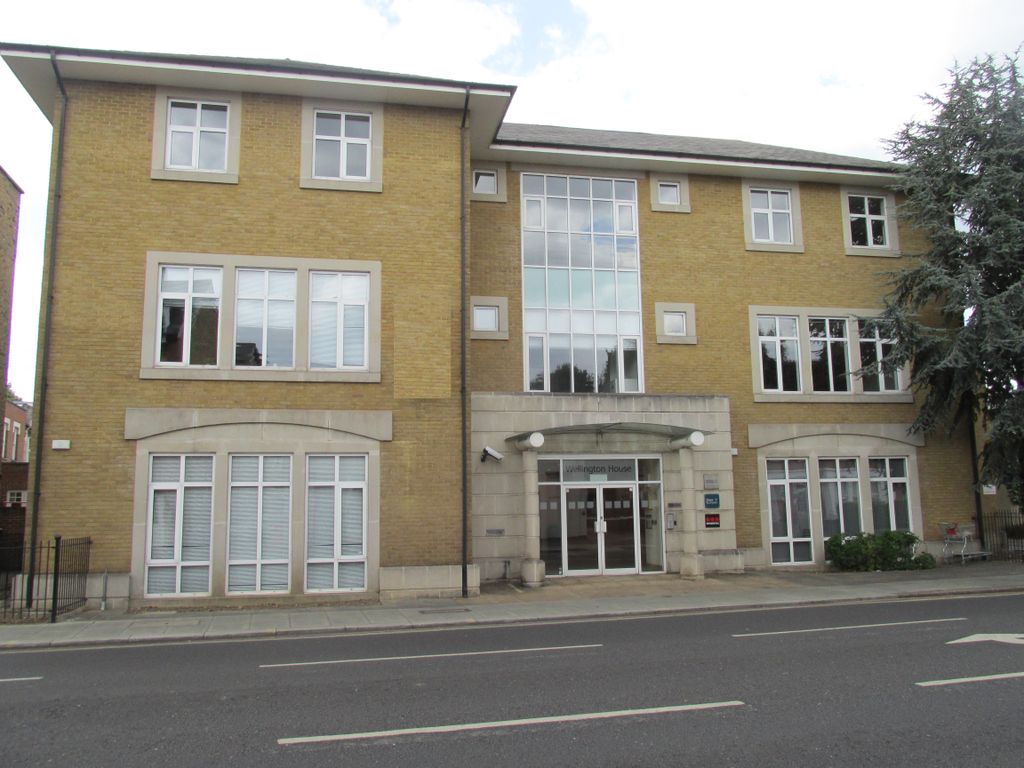 Property photo 1 of 3