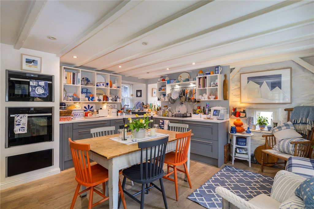 Property photo 2 of 30 Kitchen/Dining Room