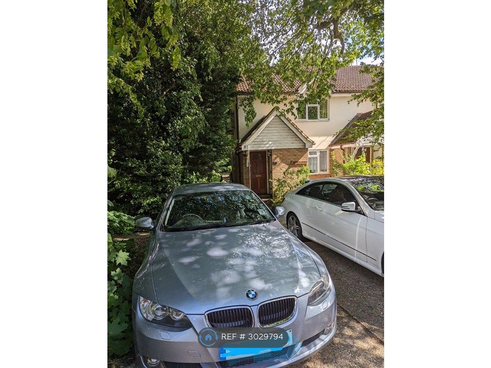 Property photo 1 of 22 Drive And Own Entrance