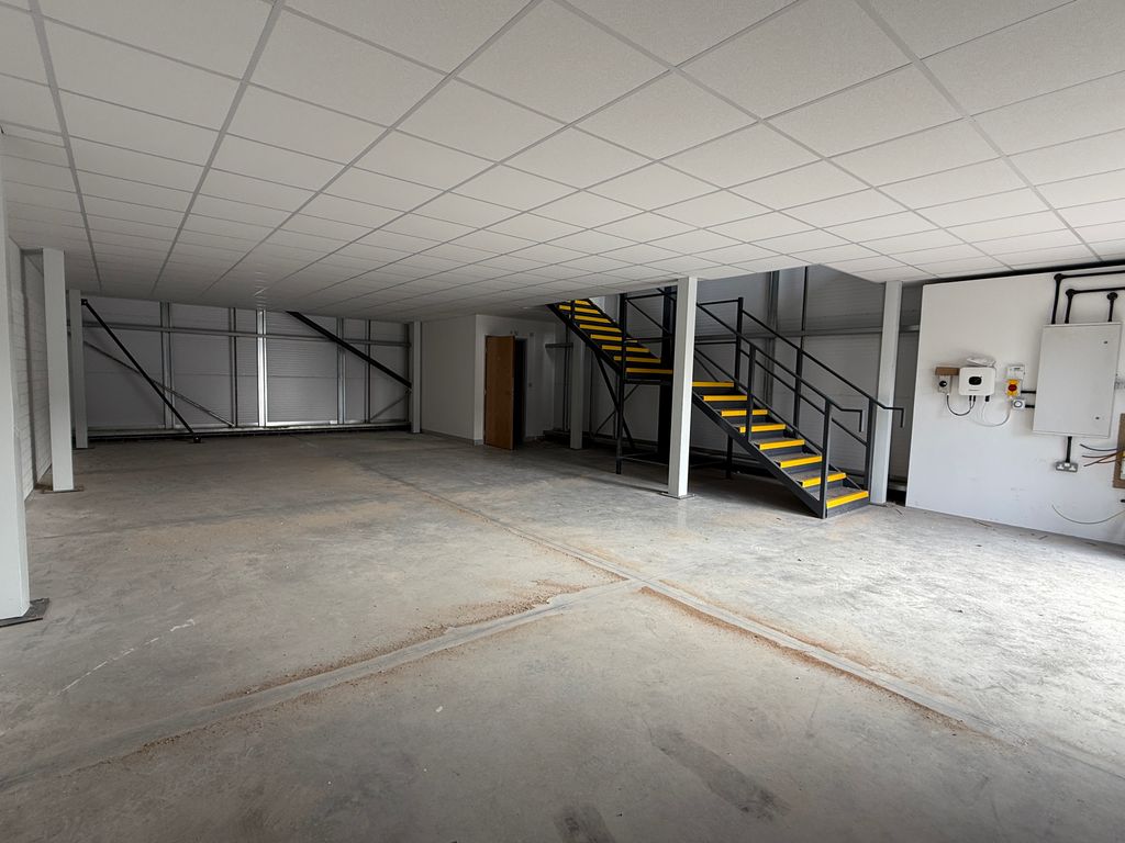 Property photo 3 of 4