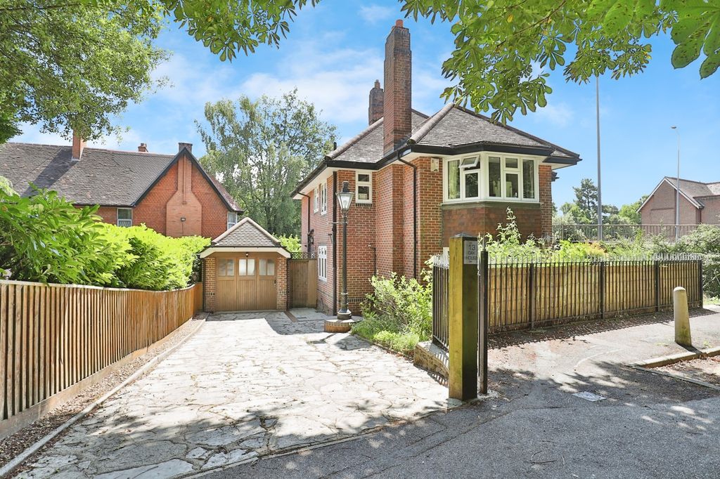 Property photo 1 of 17 Photo