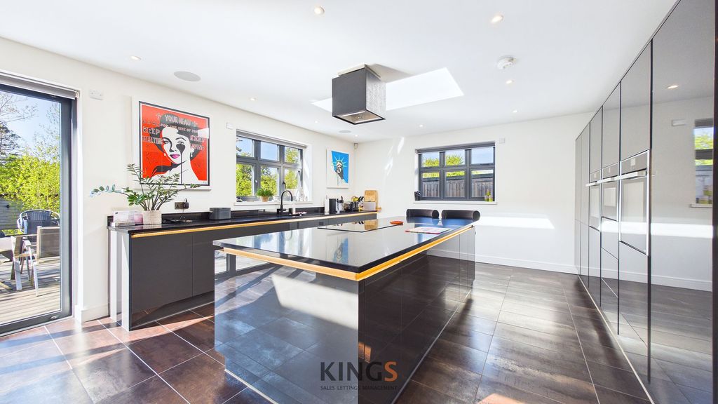 Property photo 2 of 41 Kitchen