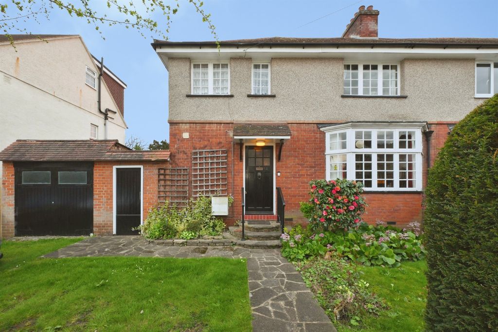 Property photo 1 of 20