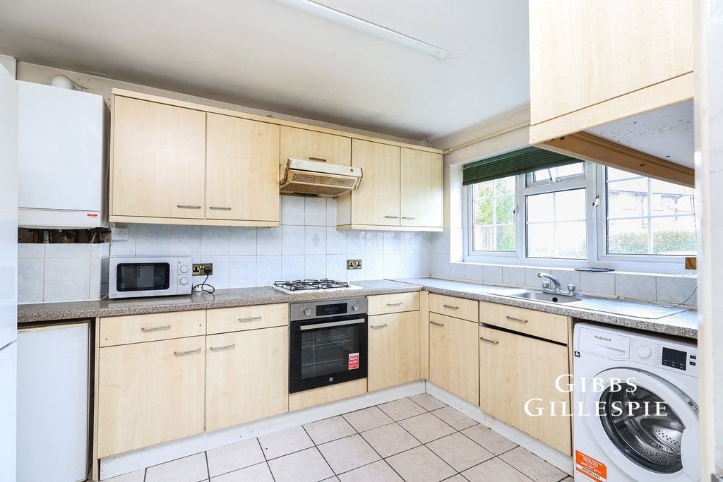 Property photo 2 of 10 Picture No. 19