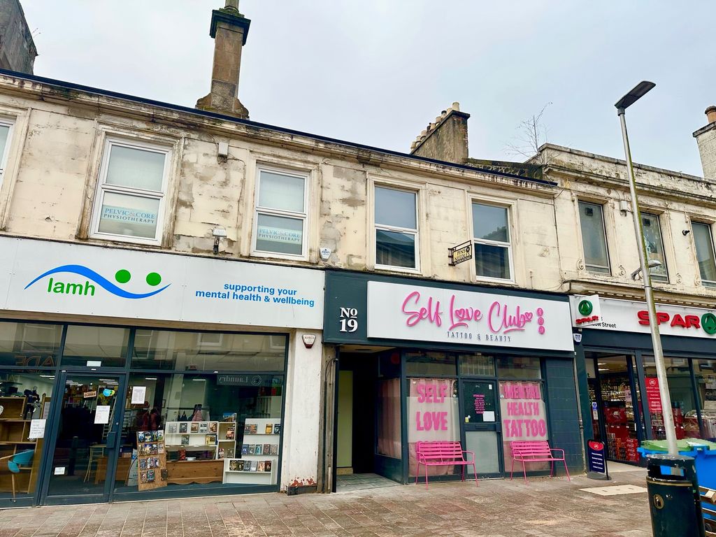 Property photo 1 of 1 External