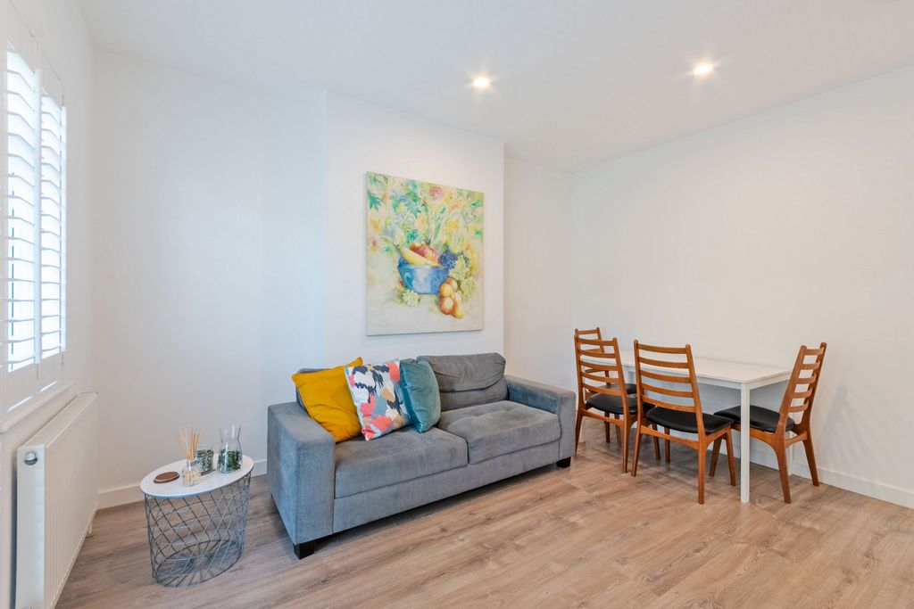 Property photo 3 of 22 Photo 12