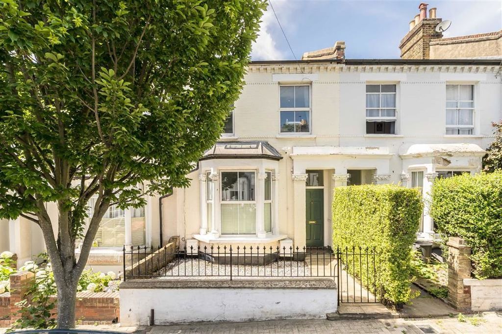 Property photo 1 of 8