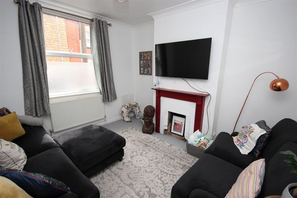 Property photo 2 of 14 Img_5388.Jpg
