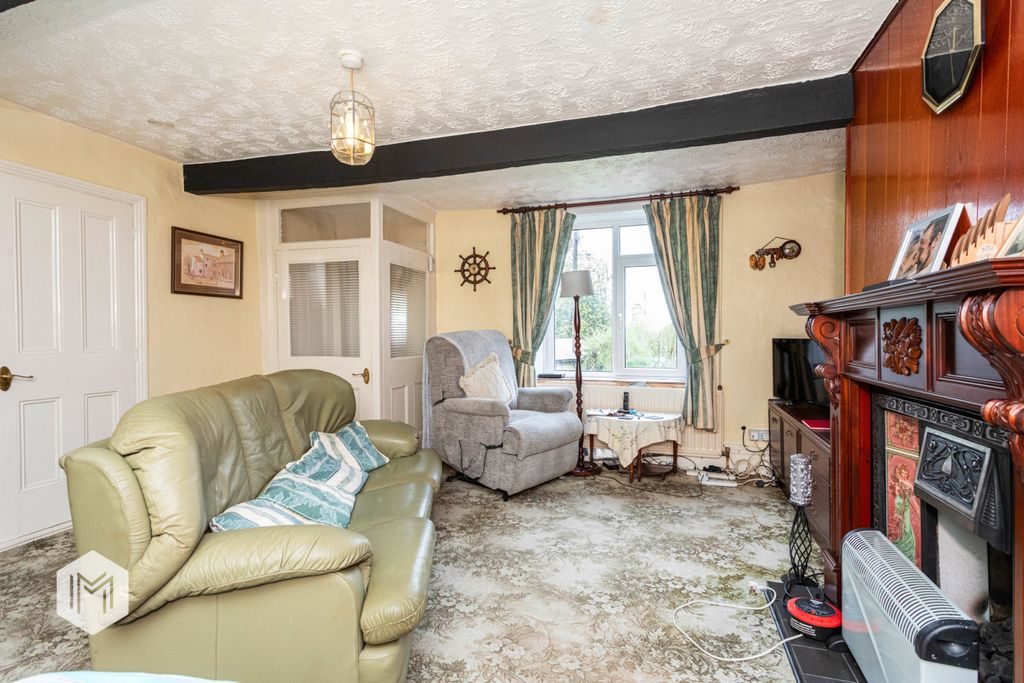 Property photo 3 of 16 Picture No. 10