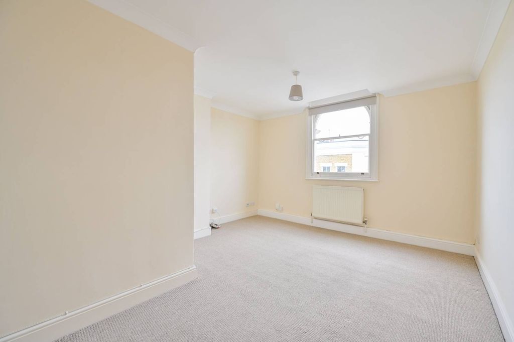 Property photo 1 of 5
