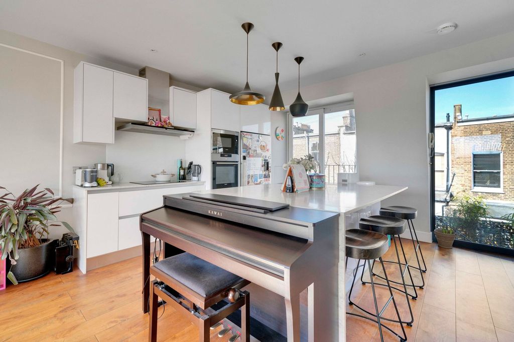 Property photo 2 of 20 Kitchen/Diner