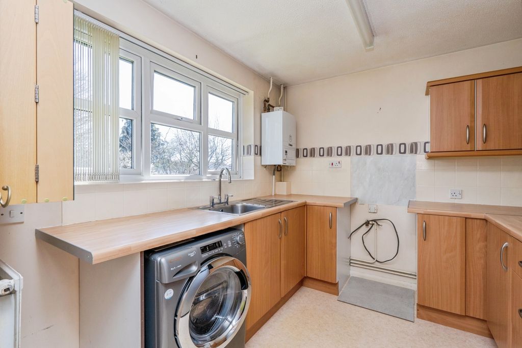 Property photo 2 of 17 Photo