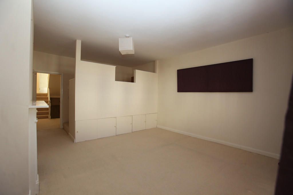 Property photo 2 of 10 Photo 2